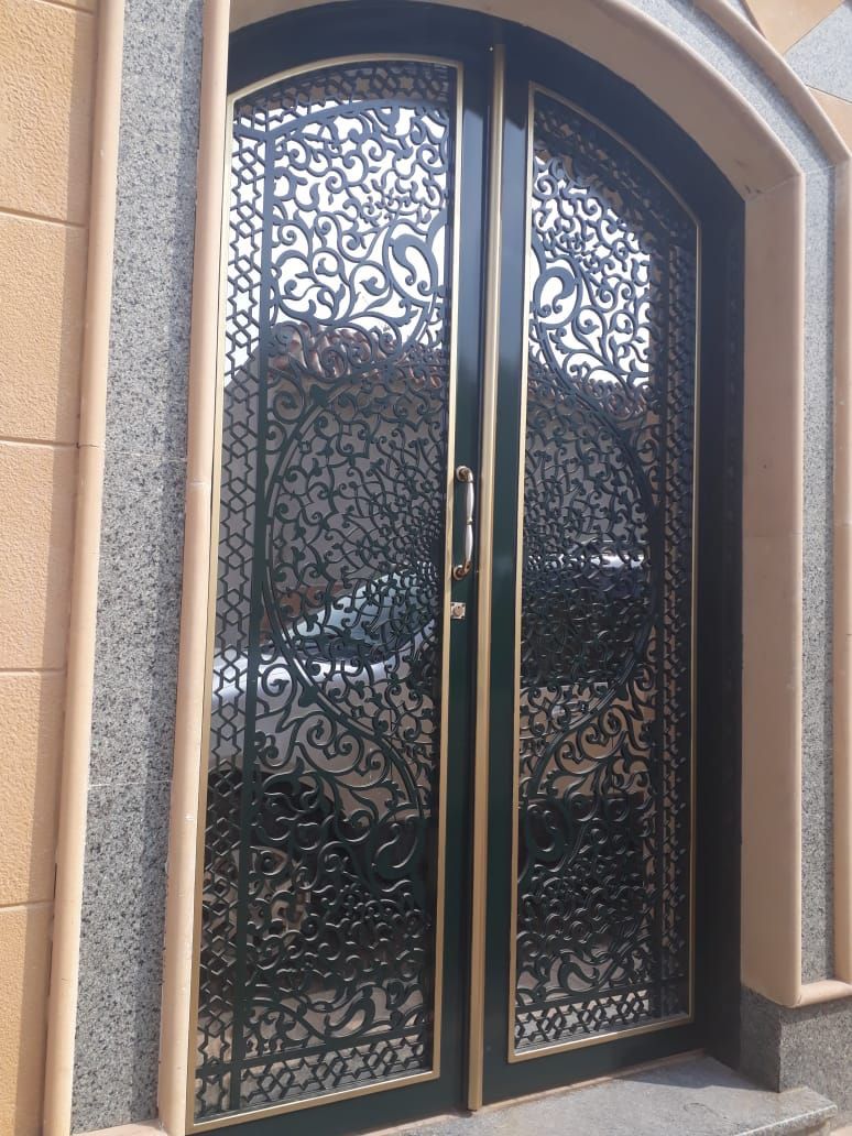 دهان ابواب ليزر