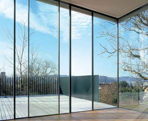 زجاج سيكوريت حائل